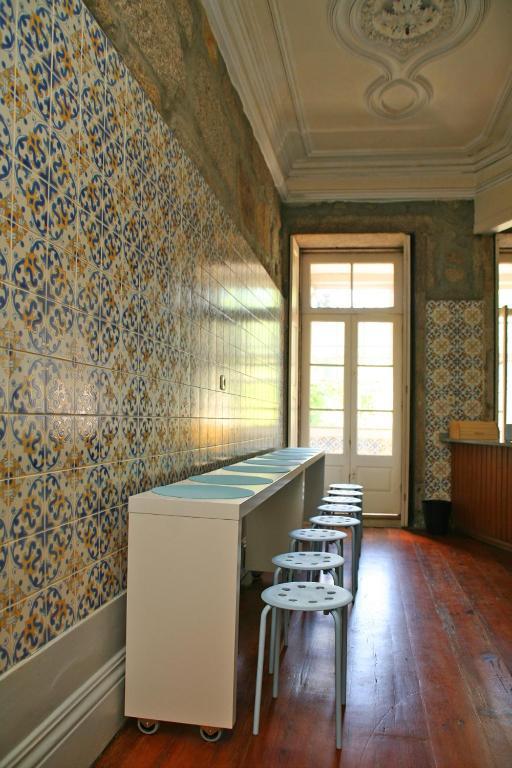 Alma Porto Hostel Экстерьер фото